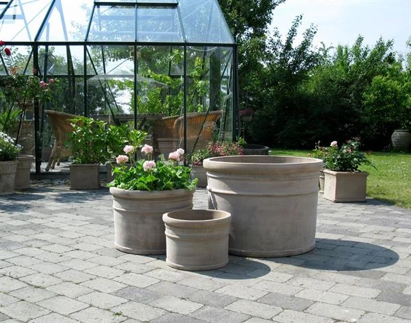 Terracotta Krukke, Stor, Rund. 3 Terracotta Krukke, Stor, Rund.